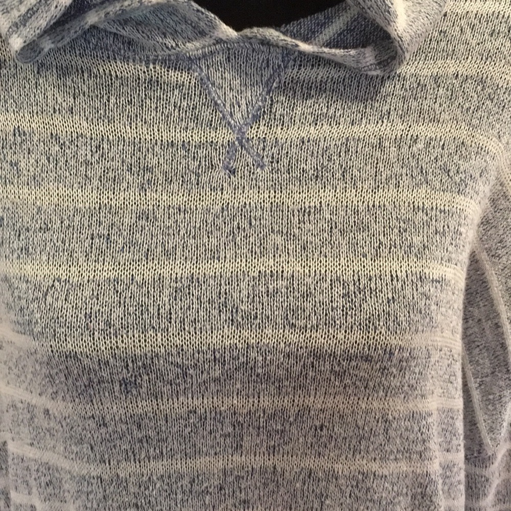 🍍Sweater🍍 - Picture 2 of 5